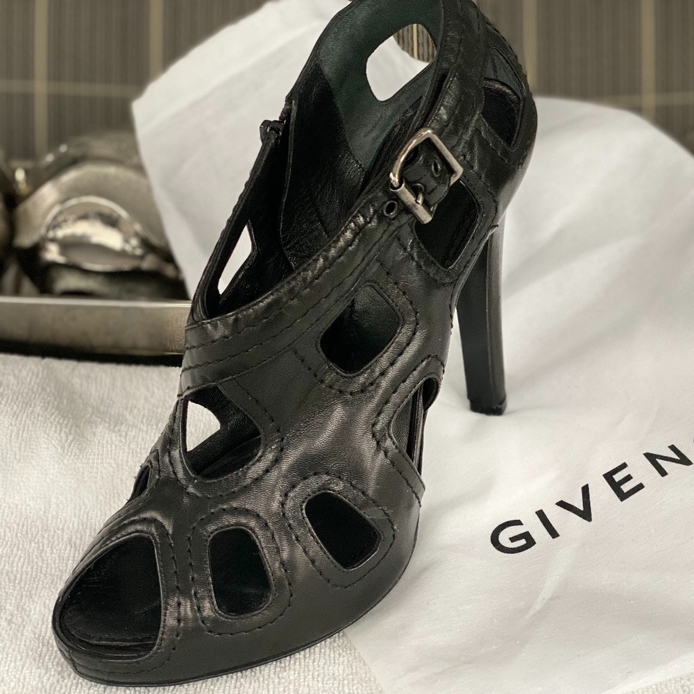 Givenchy Black Open Toe Leather Cutout 39